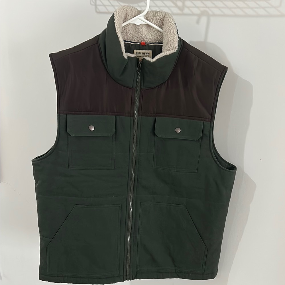 Men's Ruff Hewn Green Vest w/ Brown Accents - Picture 1 of 5